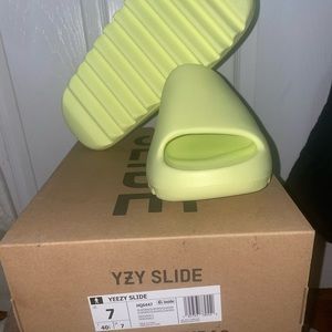 Yeezy Slides Glow Green Size 7